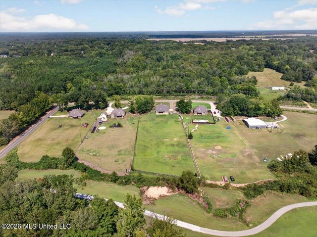 9567 Holly Springs Road, Hernando, MS 38632