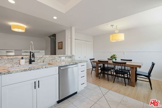 2112 Warfield Avenue 9, Redondo Beach, CA 90278