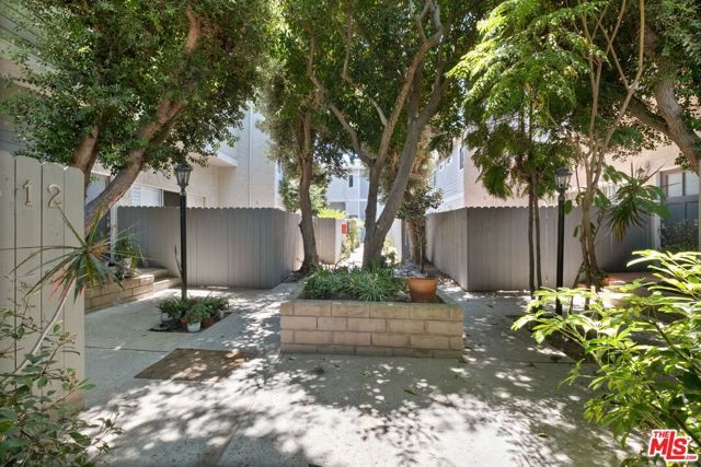 2112 Warfield Avenue 9, Redondo Beach, CA 90278
