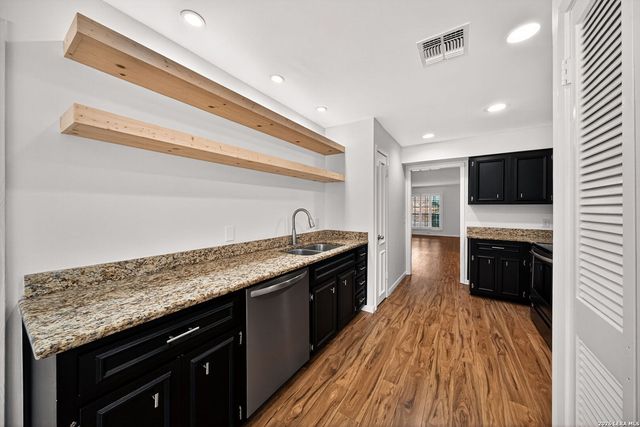 7926 Broadway Apt 309, San Antonio, TX 78209