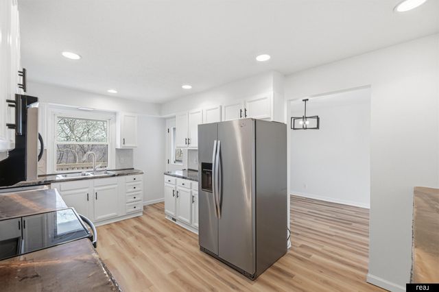 205 Wildwood Drive, Council Bluffs, IA 51503