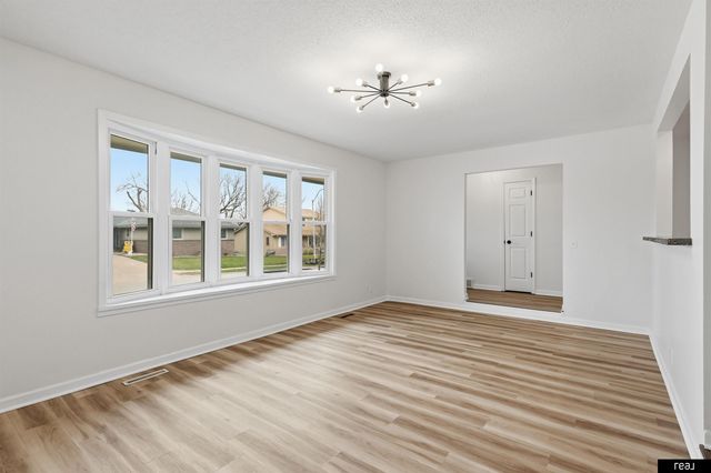 205 Wildwood Drive, Council Bluffs, IA 51503