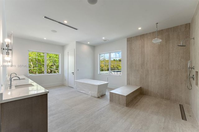 14100 Old Cutler Rd, Palmetto Bay, FL 33158