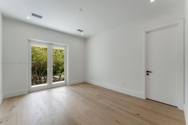 14100 Old Cutler Rd, Palmetto Bay, FL 33158