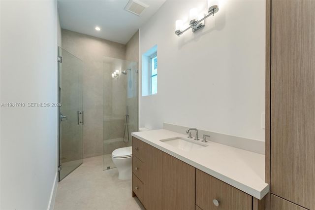 14100 Old Cutler Rd, Palmetto Bay, FL 33158