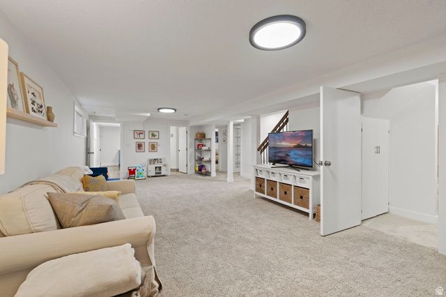 1611 E DEAUVILLE AVE, Murray, UT 84121