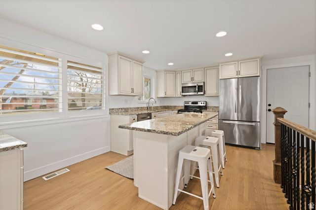 1611 E DEAUVILLE AVE, Murray, UT 84121