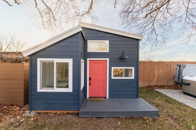 1611 E DEAUVILLE AVE, Murray, UT 84121