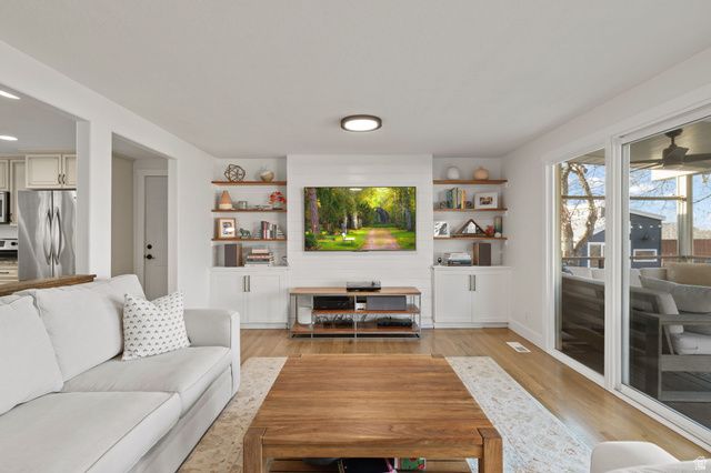 1611 E DEAUVILLE AVE, Murray, UT 84121