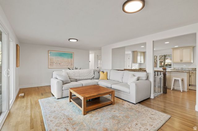 1611 E DEAUVILLE AVE, Murray, UT 84121