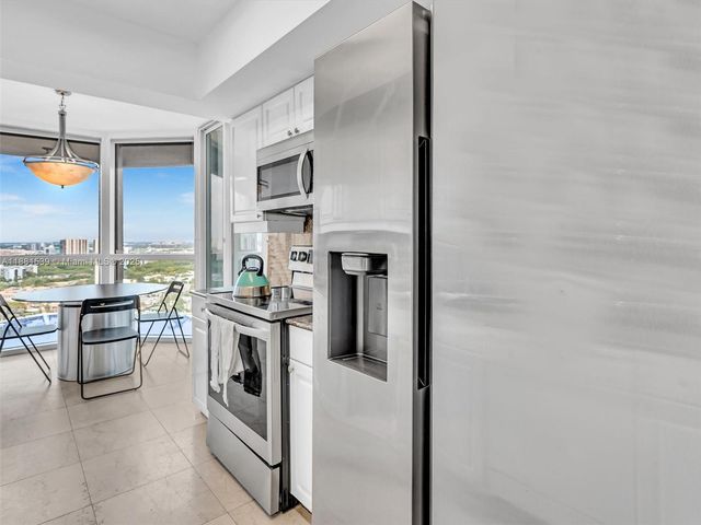 21205 Yacht Club Dr 2605, Aventura, FL 33180