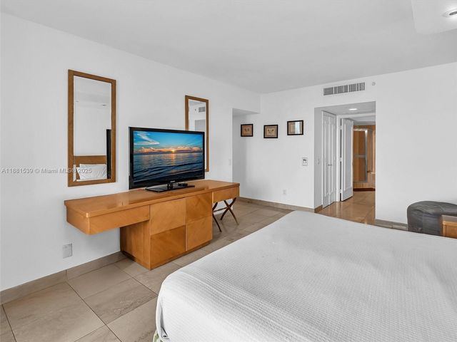 21205 Yacht Club Dr 2605, Aventura, FL 33180