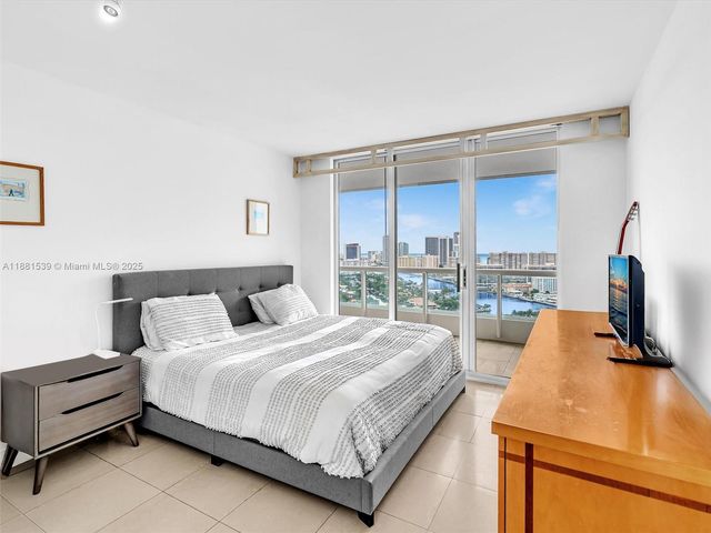 21205 Yacht Club Dr 2605, Aventura, FL 33180