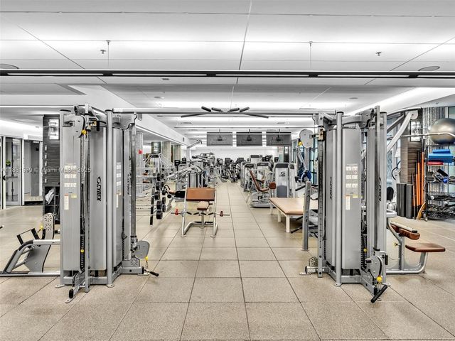 21205 Yacht Club Dr 2605, Aventura, FL 33180