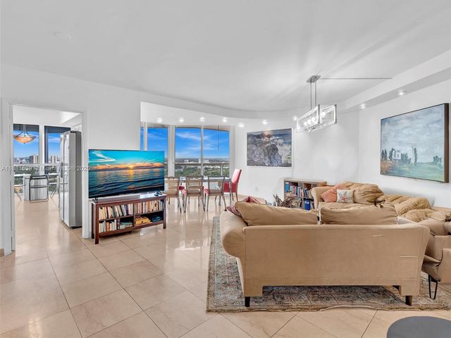 21205 Yacht Club Dr 2605, Aventura, FL 33180