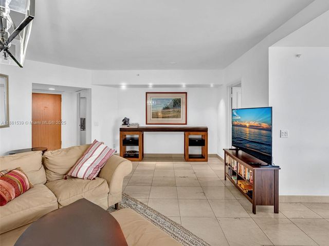 21205 Yacht Club Dr 2605, Aventura, FL 33180