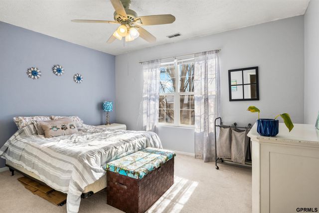 3004 Lone Tree Road, Bellevue, NE 68123