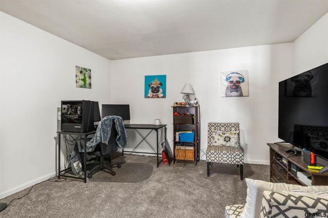 3004 Lone Tree Road, Bellevue, NE 68123