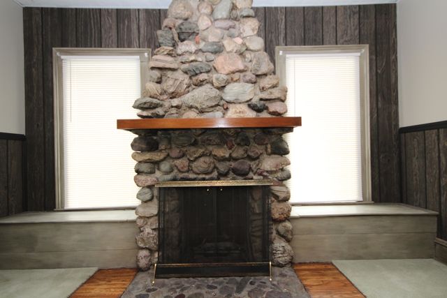 208 S Michigan Avenue, Vicksburg, MI 49097