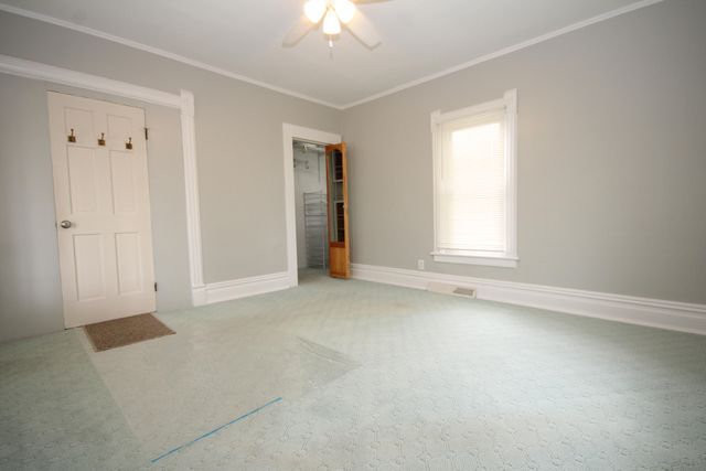 208 S Michigan Avenue, Vicksburg, MI 49097