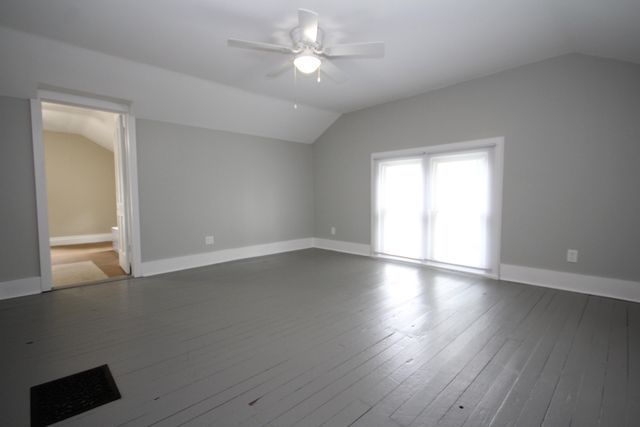 208 S Michigan Avenue, Vicksburg, MI 49097