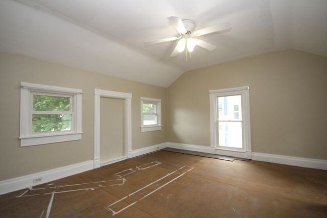 208 S Michigan Avenue, Vicksburg, MI 49097