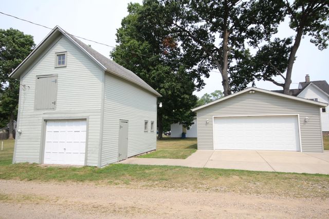 208 S Michigan Avenue, Vicksburg, MI 49097
