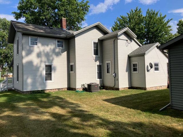 208 S Michigan Avenue, Vicksburg, MI 49097
