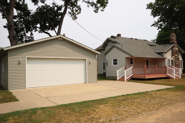 208 S Michigan Avenue, Vicksburg, MI 49097