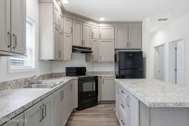 2802 Worth Drive, Wilmington, NC 28412