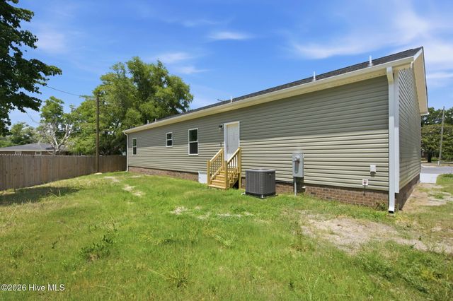 2802 Worth Drive, Wilmington, NC 28412