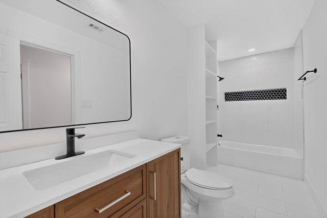 6000 Cool Springs Drive, Arlington, TX 76001