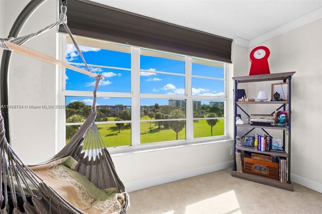 3850 Oaks Clubhouse Dr 504, Pompano Beach, FL 33069