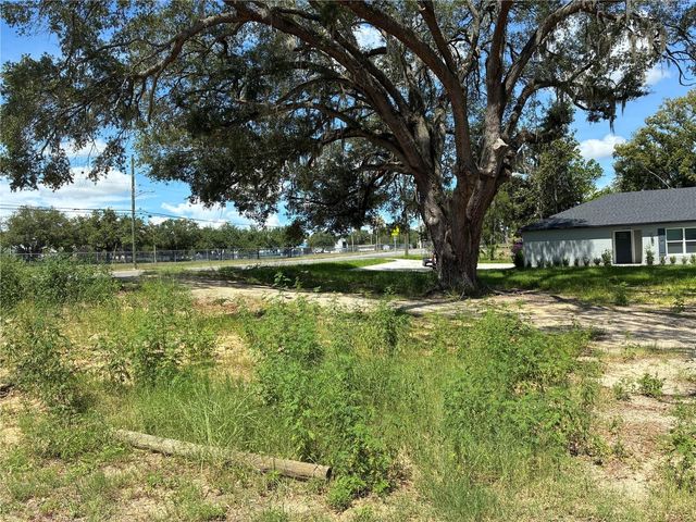 2106 S SOUTH STREET, Leesburg, FL 34748