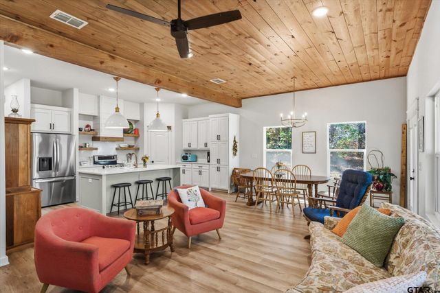 20251 CR 4141, Lindale, TX 75771