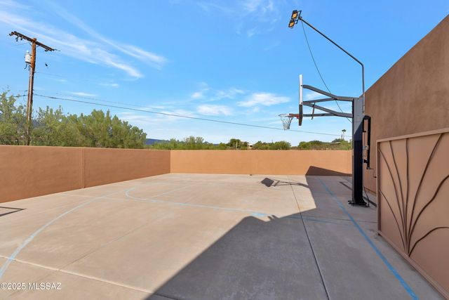 4423 N Osage Drive, Tucson, AZ 85718