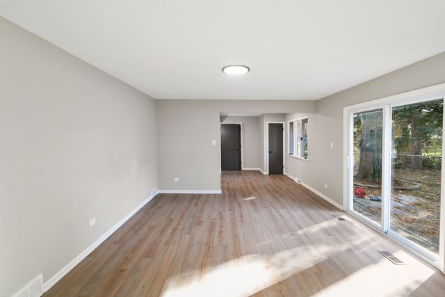 17001 Kimbark Avenue, South Holland, IL 60473