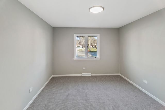 17001 Kimbark Avenue, South Holland, IL 60473