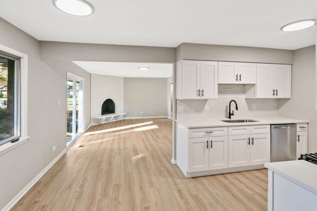 17001 Kimbark Avenue, South Holland, IL 60473