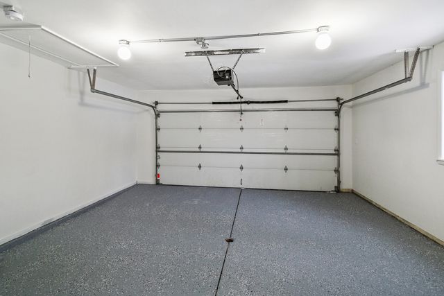 17001 Kimbark Avenue, South Holland, IL 60473