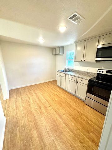 251 E Crow Street, Stephenville, TX 76401