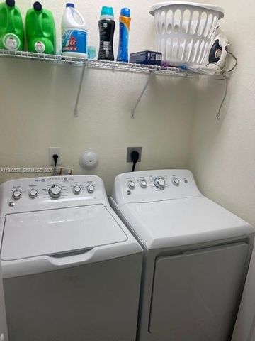 11064 W 33 way 11064, Hialeah Gardens, FL 33018