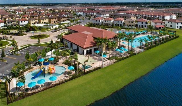 11064 W 33 way 11064, Hialeah Gardens, FL 33018