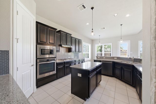 1411 Coffee Mill Court, League City, TX 77573