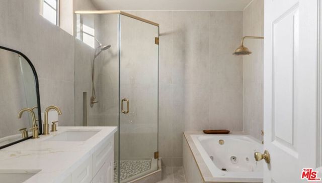 1222 N Virgil Avenue, Los Angeles, CA 90029