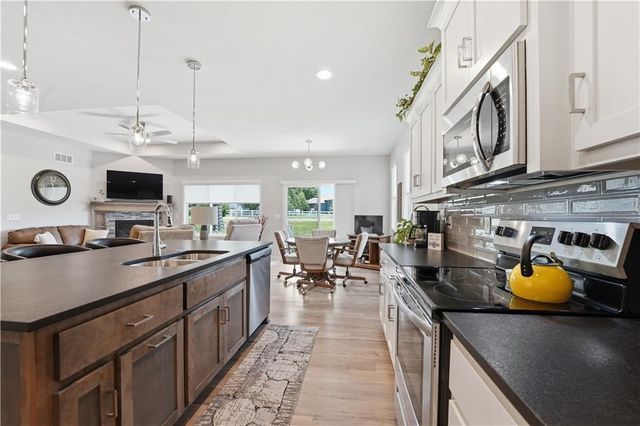 22503 Vincent Street, Peculiar, MO 64078