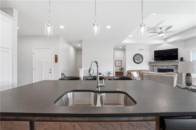 22503 Vincent Street, Peculiar, MO 64078