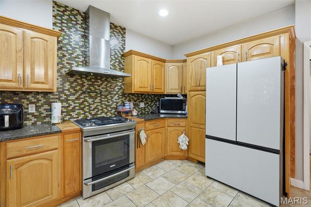 1611 Coles Court, Edwardsville, IL 62025