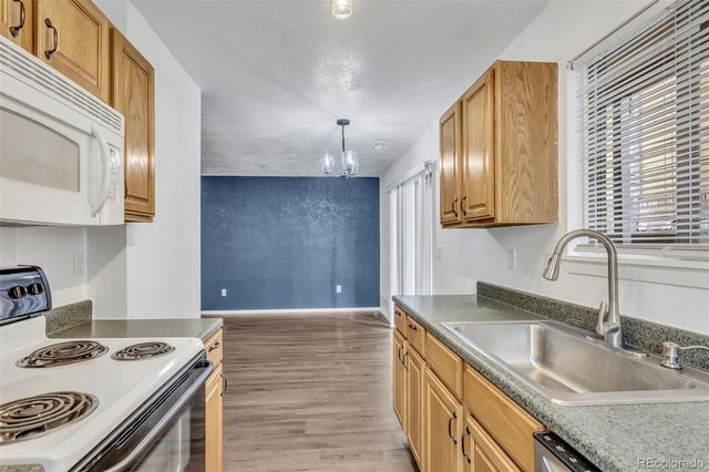 2277 S Buckley Road 102, Aurora, CO 80013