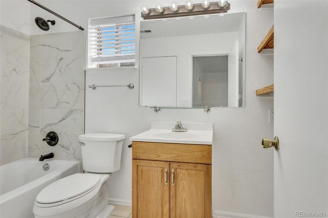 2277 S Buckley Road 102, Aurora, CO 80013